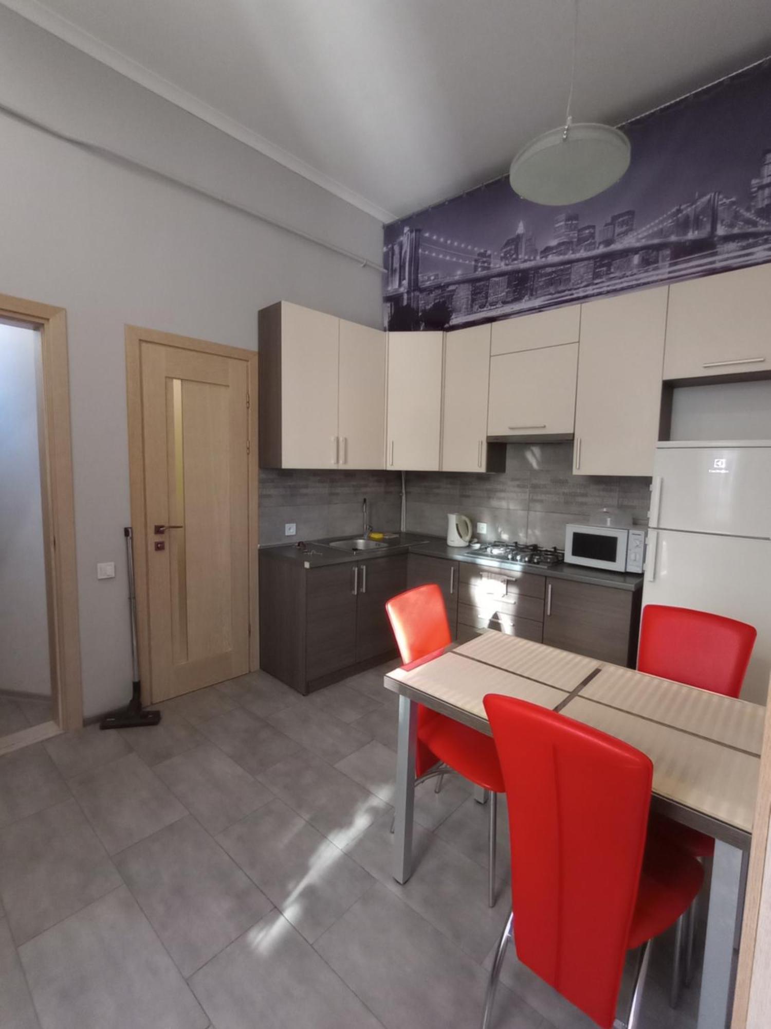 Apartment On Khorvatska Street Λβιβ Εξωτερικό φωτογραφία