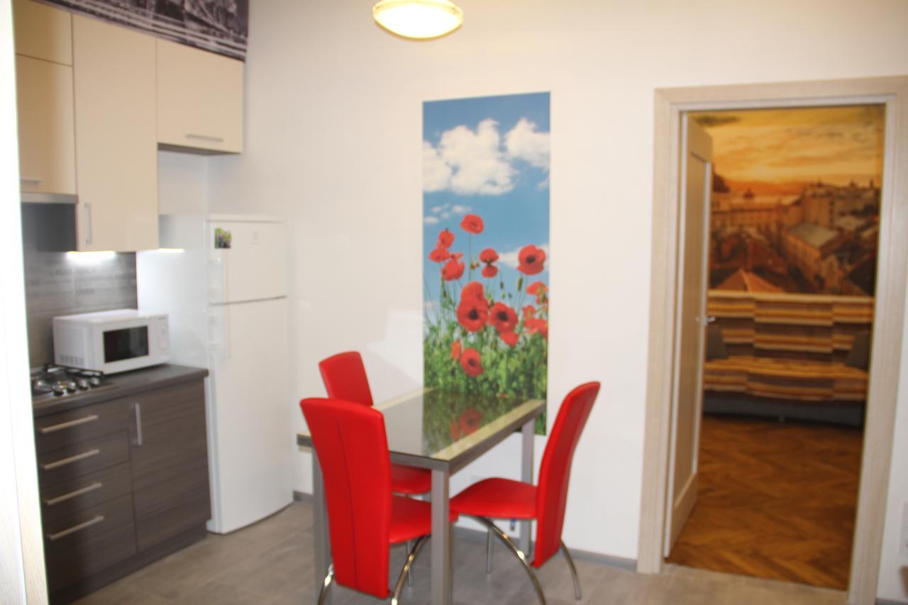 Apartment On Khorvatska Street Λβιβ Εξωτερικό φωτογραφία