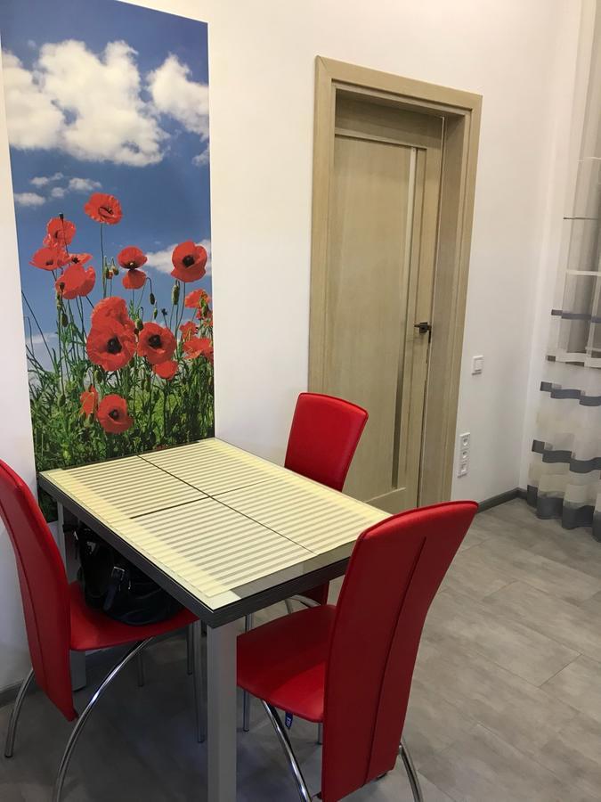 Apartment On Khorvatska Street Λβιβ Εξωτερικό φωτογραφία