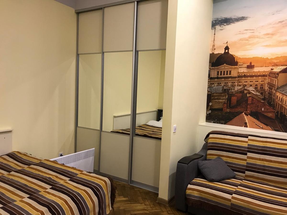 Apartment On Khorvatska Street Λβιβ Εξωτερικό φωτογραφία